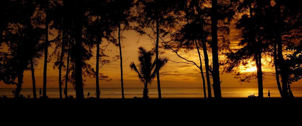 Grand Southsea Khaolak Beach Resort Khao Lak Buitenkant foto
